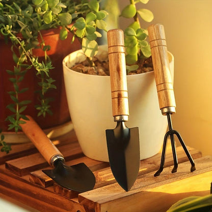 Mini unelte de gradinarit cu maner de lemn, set 3 bucati